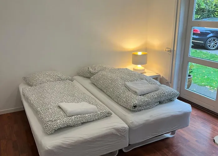 In Quiet Black Courtyard *